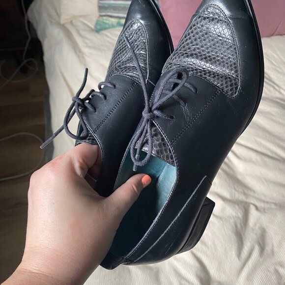 Beautiful Pointy Toe Real Leather Loafers - Picture 11 of 11